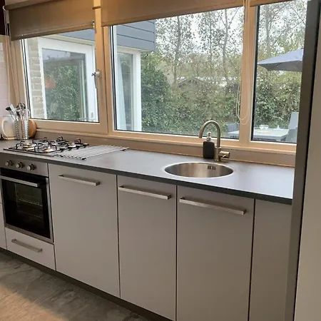 Modern Near Beach, Forest בית נופש *