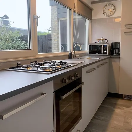 Modern Near Beach, Forest בית נופש Sint Maartensvlotbrug